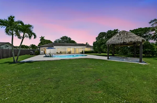 7635 Oakmont Drive, Lake Worth, FL 33467