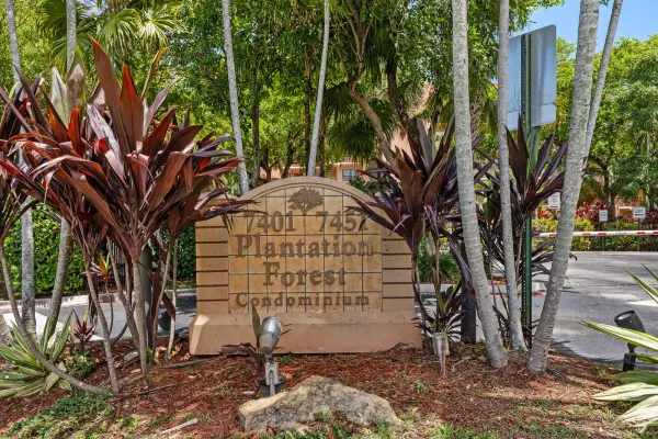 7401 NW 16th Street 102, Plantation, FL 33313