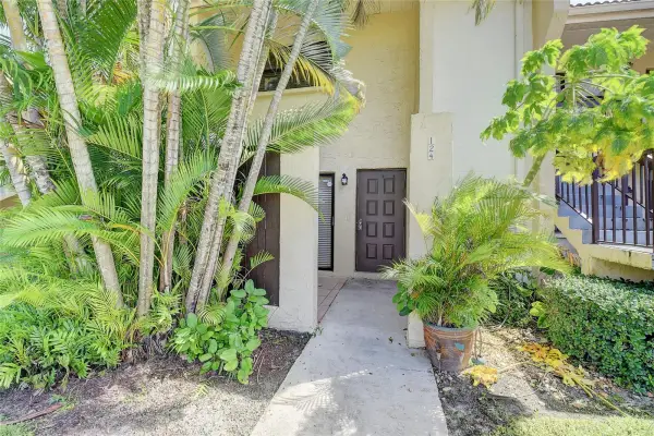 22435 SW 61st Way 124, Boca Raton, FL 33428
