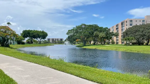 4 Abbey Lane 103, Delray Beach, FL 33446