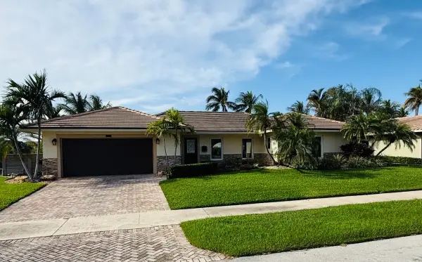 1525 SE 12th Street, Deerfield Beach, FL 33441