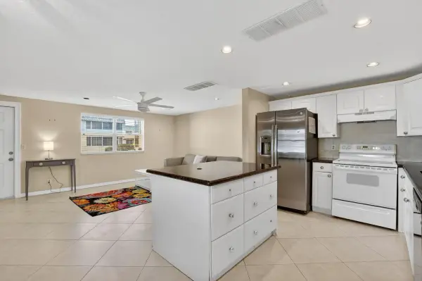258 Monaco F 258, Delray Beach, FL 33446