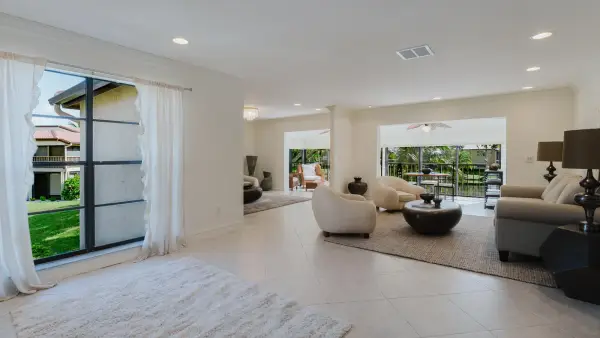 9277 Vista Del Lago B, Boca Raton, FL 33428