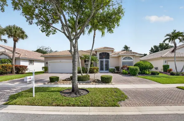 5281 Brooklawn Terrace, Boynton Beach, FL 33437