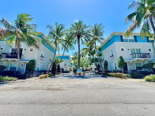 326 NW 1st Street, Delray Beach, FL 33444