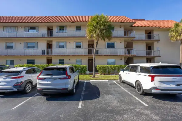 700 SE 6th Avenue 107, Deerfield Beach, FL 33441