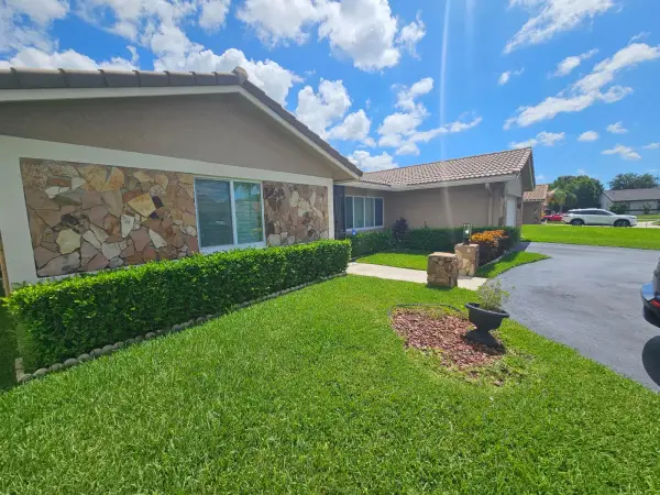 7621 NW 23rd Street, Margate, FL 33063