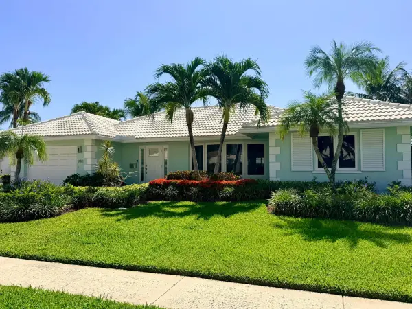 940 SW Mulberry Way, Boca Raton, FL 33486