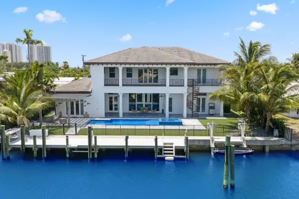 1200 Bimini Lane, Singer Island, FL 33404