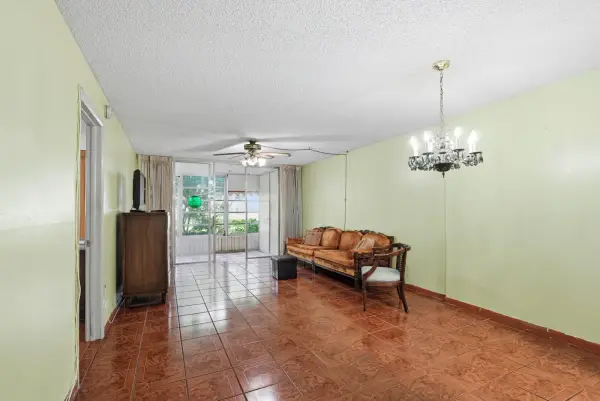 3000 NW 48th Terrace 130, Lauderdale Lakes, FL 33313