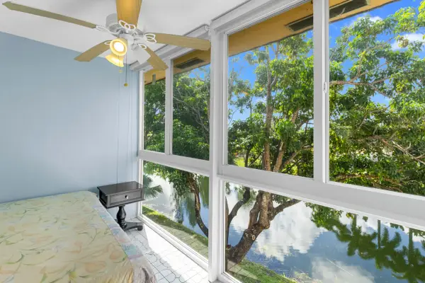 9370 Sunrise Lakes Boulevard 306, Sunrise, FL 33322