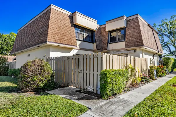 825 NW 30th Avenue A, Delray Beach, FL 33445