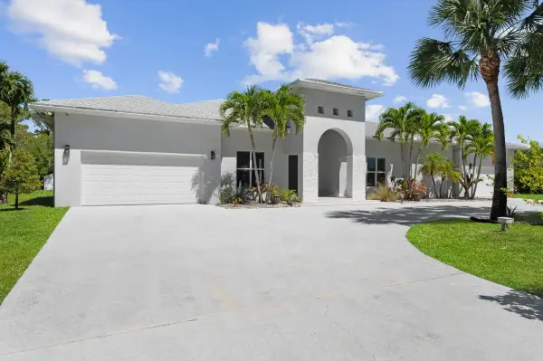 15503 Temple Boulevard, Loxahatchee, FL 33470
