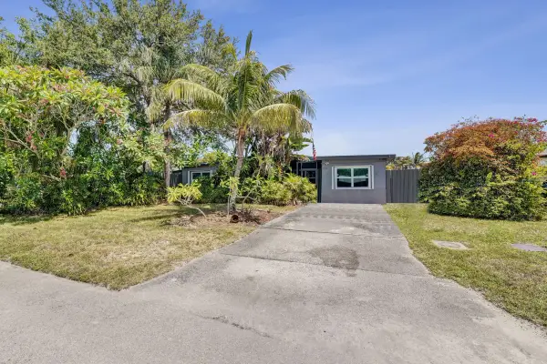 2740 SW 46th Court, Dania Beach, FL 33312