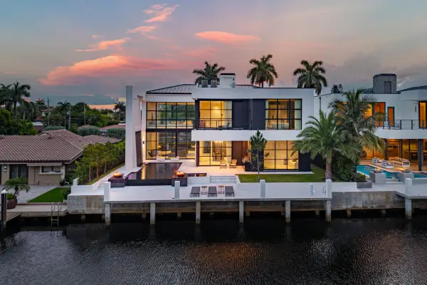 1670 E Terra Mar Drive, Lauderdale-by-the-sea, FL 33062