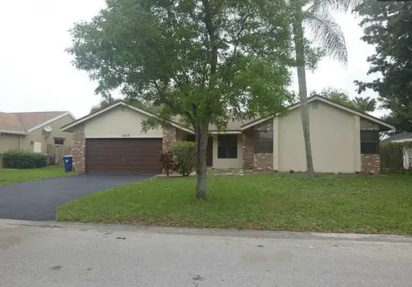 4409 NW 112th Avenue, Coral Springs, FL 33065