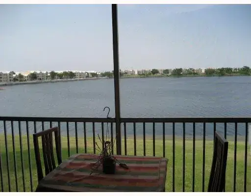 2647 NW 33rd Street 2310, Oakland Park, FL 33309