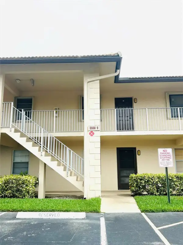 5550 Lakeside Drive 203, Margate, FL 33063