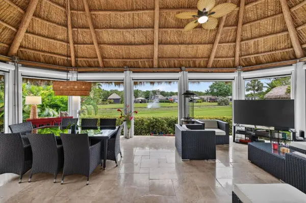 382 Sundial Circle 382, Margate, FL 33068