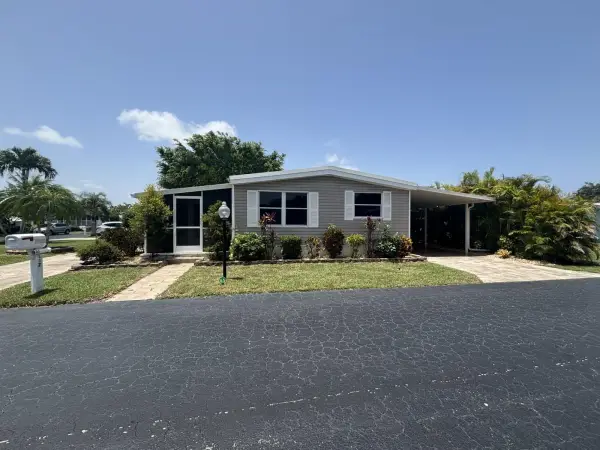 6700 NW 45th Avenue S-7, Coconut Creek, FL 33073