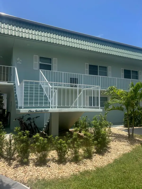 121 Wettaw Lane 214, North Palm Beach, FL 33408