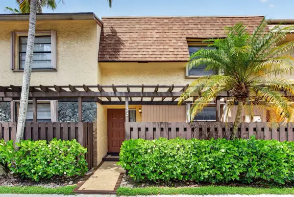 1133 NW 79th Drive, Plantation, FL 33322