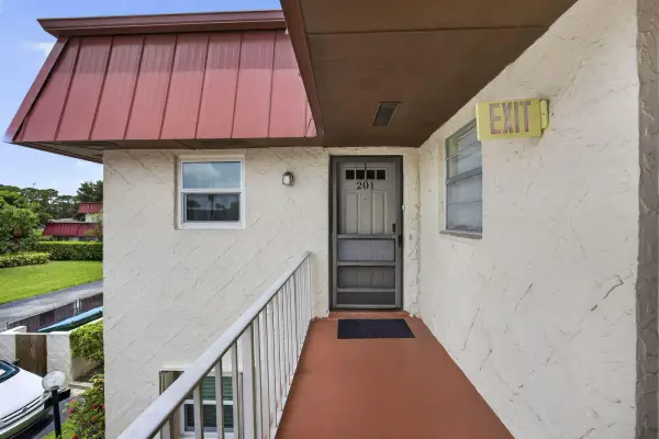 12022 W Greenway Drive 201, Royal Palm Beach, FL 33411