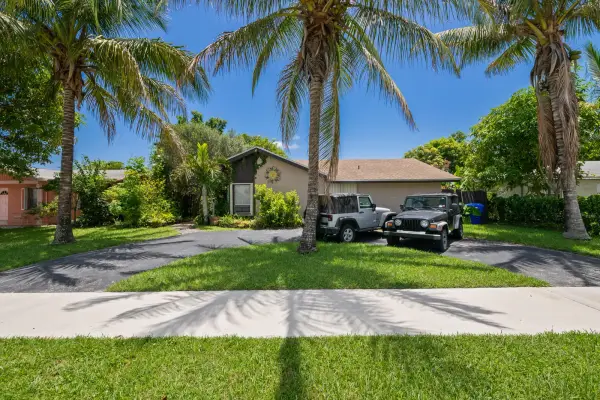 8210 SW 4th Place, North Lauderdale, FL 33068