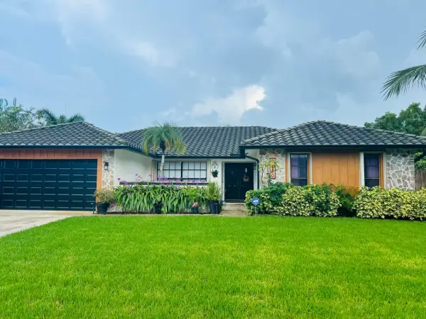9680 NW 10th Court, Plantation, FL 33322