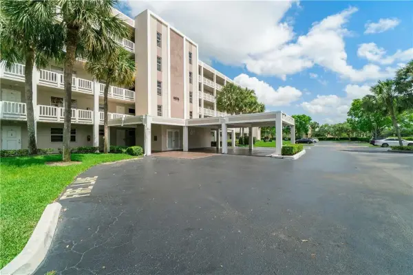 1075 Riverside Drive 508, Coral Springs, FL 33071