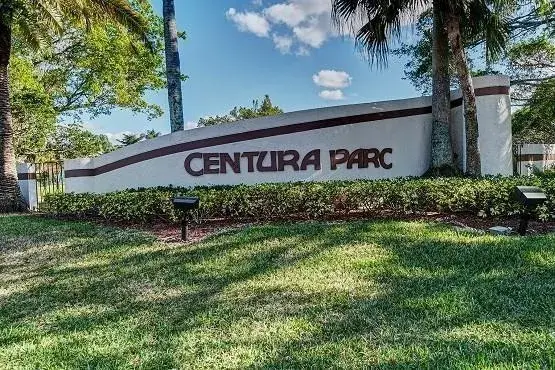 2242 NW 39th Avenue, Coconut Creek, FL 33066