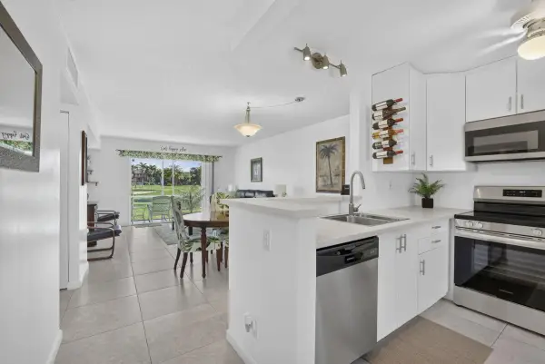 4299 NW 16th Street 101, Lauderhill, FL 33313