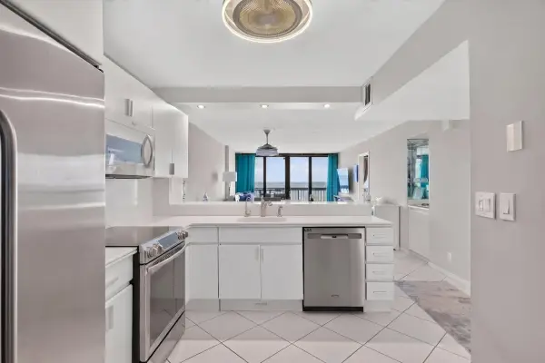 510 N Ocean Boulevard R-34, Pompano Beach, FL 33062
