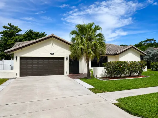 6995 NW 5th Avenue, Boca Raton, FL 33487