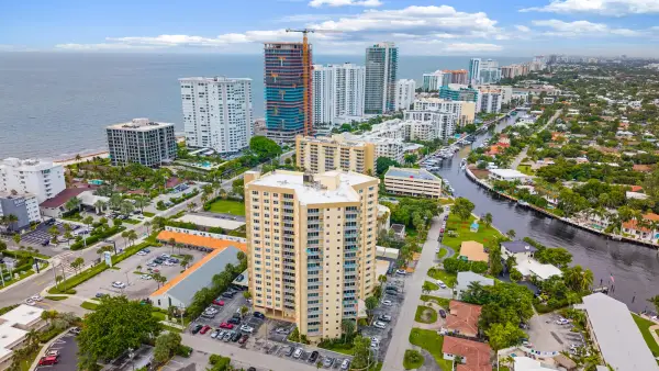1200 Hibiscus Avenue 201, Pompano Beach, FL 33062