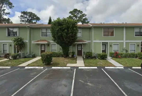 799 Hill Drive E, West Palm Beach, FL 33415