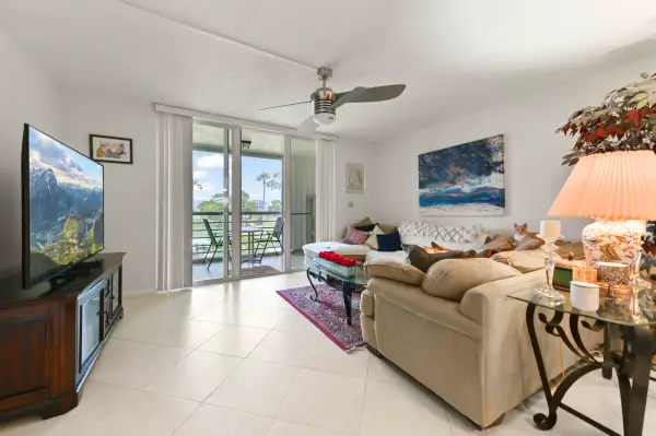 3326 Arcara Way 307, Lake Worth, FL 33467