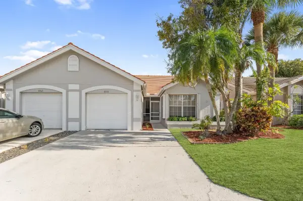 6616 Marissa Circle, Lake Worth, FL 33467