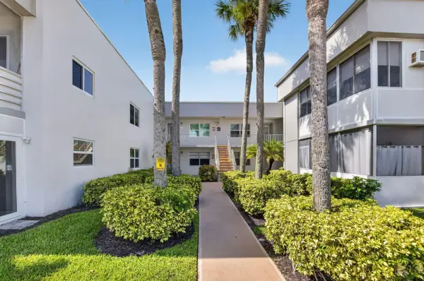 182 Normandy D 182, Delray Beach, FL 33484