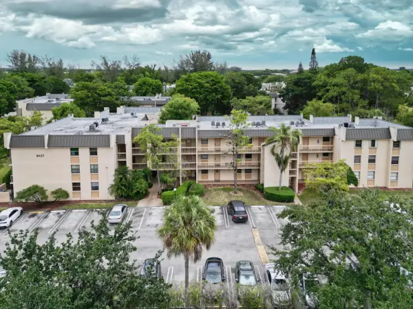 8437 Forest Hills Drive 207, Coral Springs, FL 33065