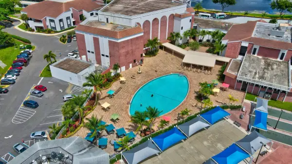 181 Markham I 181, Deerfield Beach, FL 33442