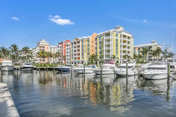 806 E Windward Way 405, Lantana, FL 33462