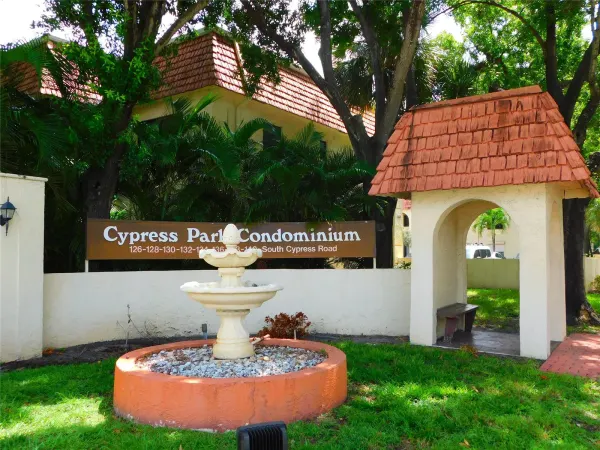 128 S Cypress Road 827, Pompano Beach, FL 33060