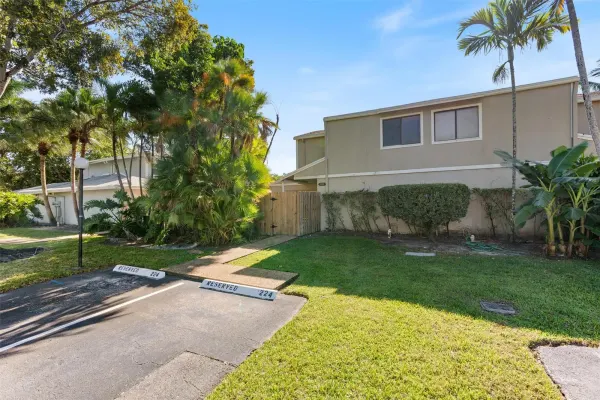 722 NW 132nd Terrace 722, Plantation, FL 33325