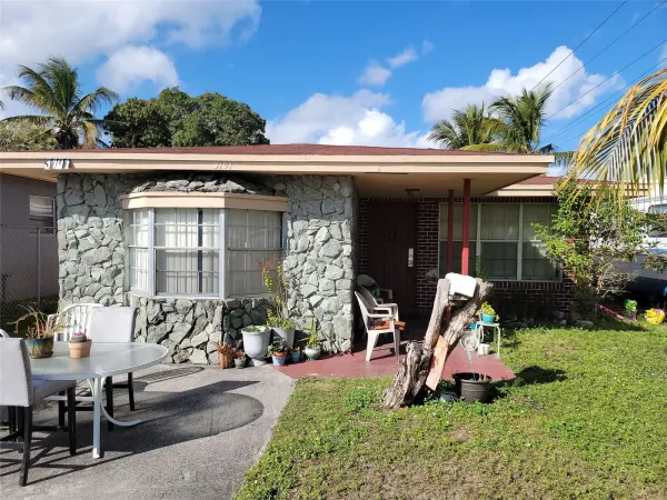 3101 SW 12th Place, Fort Lauderdale, FL 33312