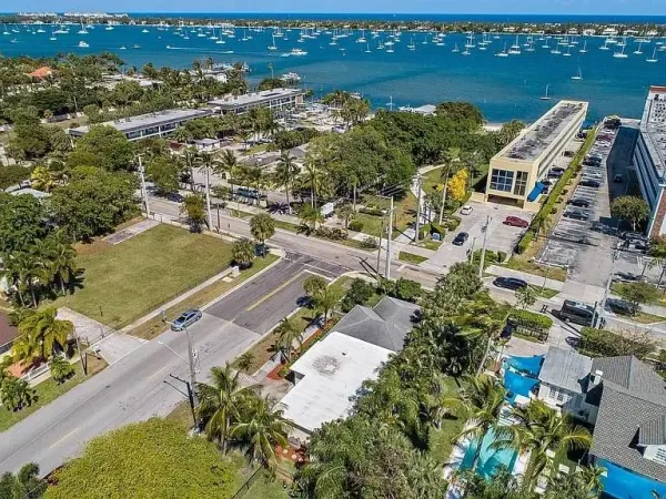 400 45th Street, West Palm Beach, FL 33407