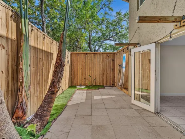 499 SE 13th Street 8e, Fort Lauderdale, FL 33316