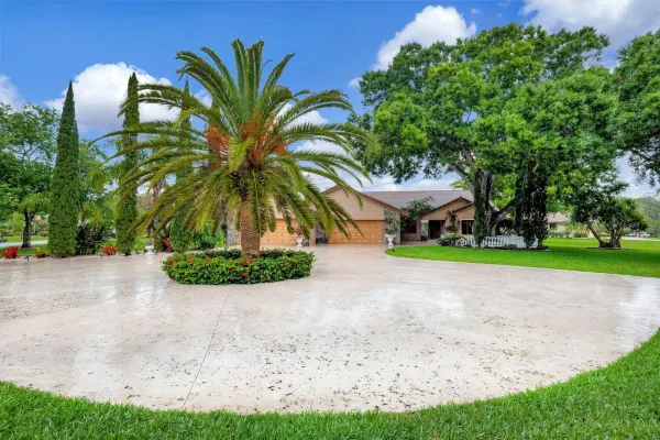 5355 NW 77th Terrace, Coral Springs, FL 33067