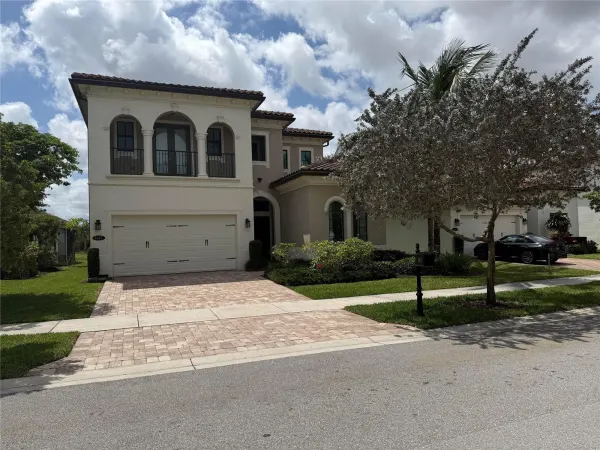 8467 Grand Prix Lane, Boynton Beach, FL 33472