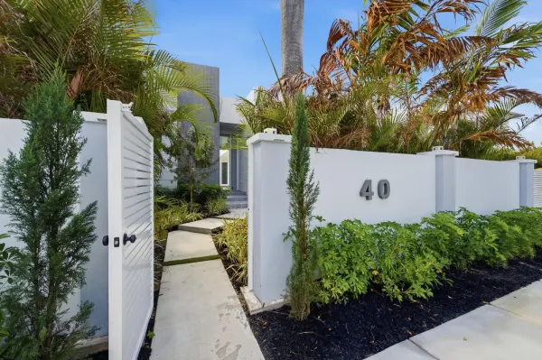 40 NE 16th Place, Fort Lauderdale, FL 33305